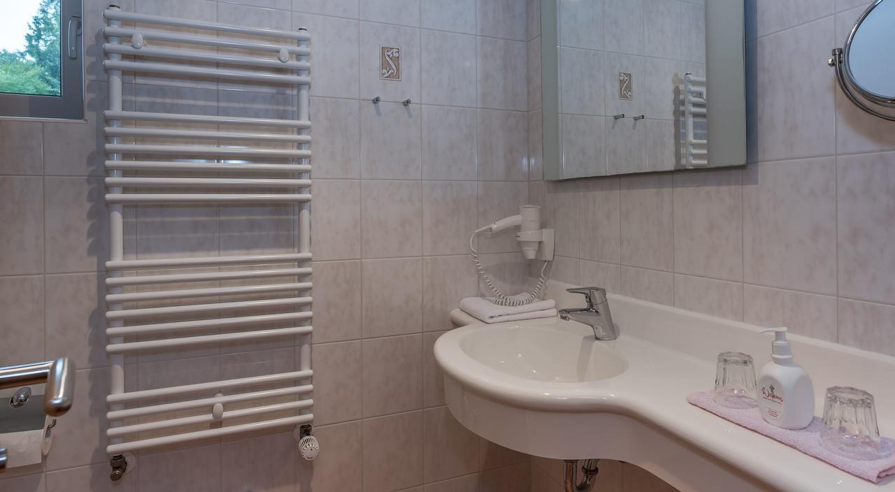 Hotel Mutz Garni Inning am Ammersee Esterno foto