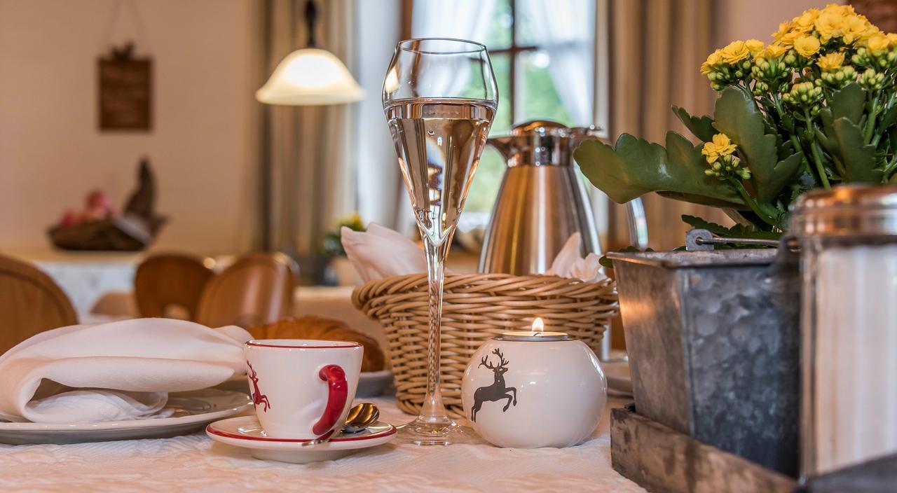 Hotel Mutz Garni Inning am Ammersee Esterno foto